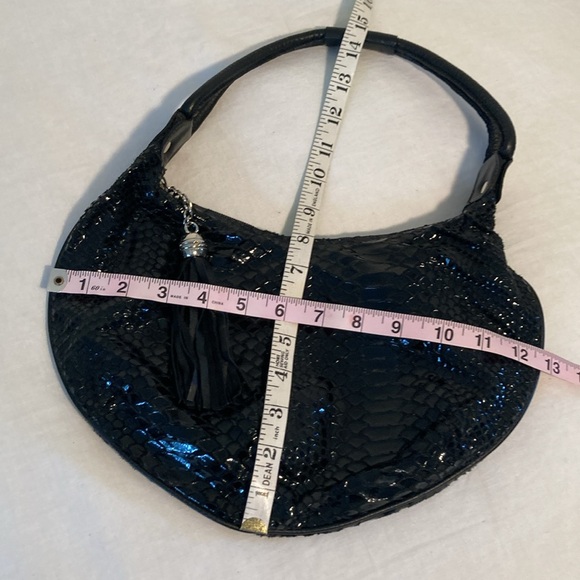 Miss Mak Couture designs hobo snakeskin tassel bag - Picture 11 of 16